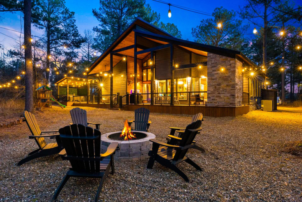 Woodsy Wonder Cabin